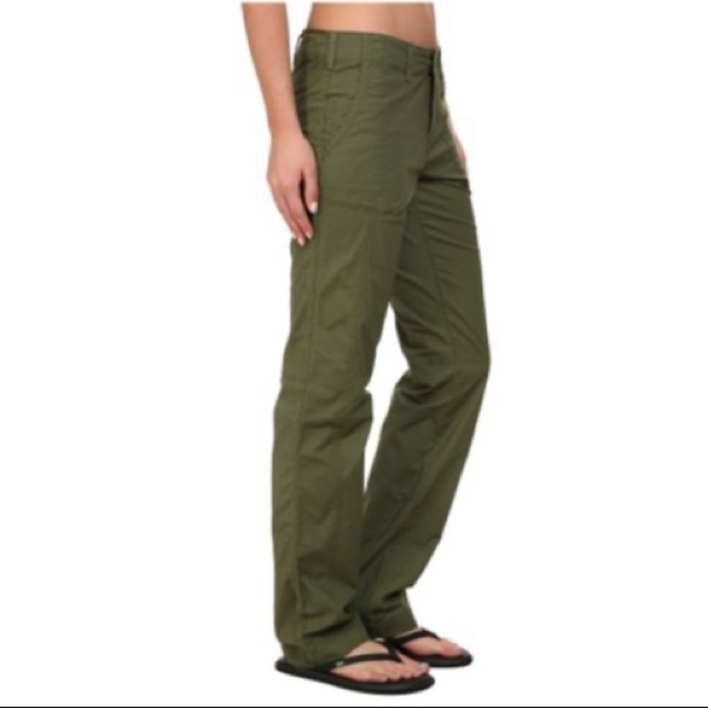 Mountain Hardware Wandering Pants